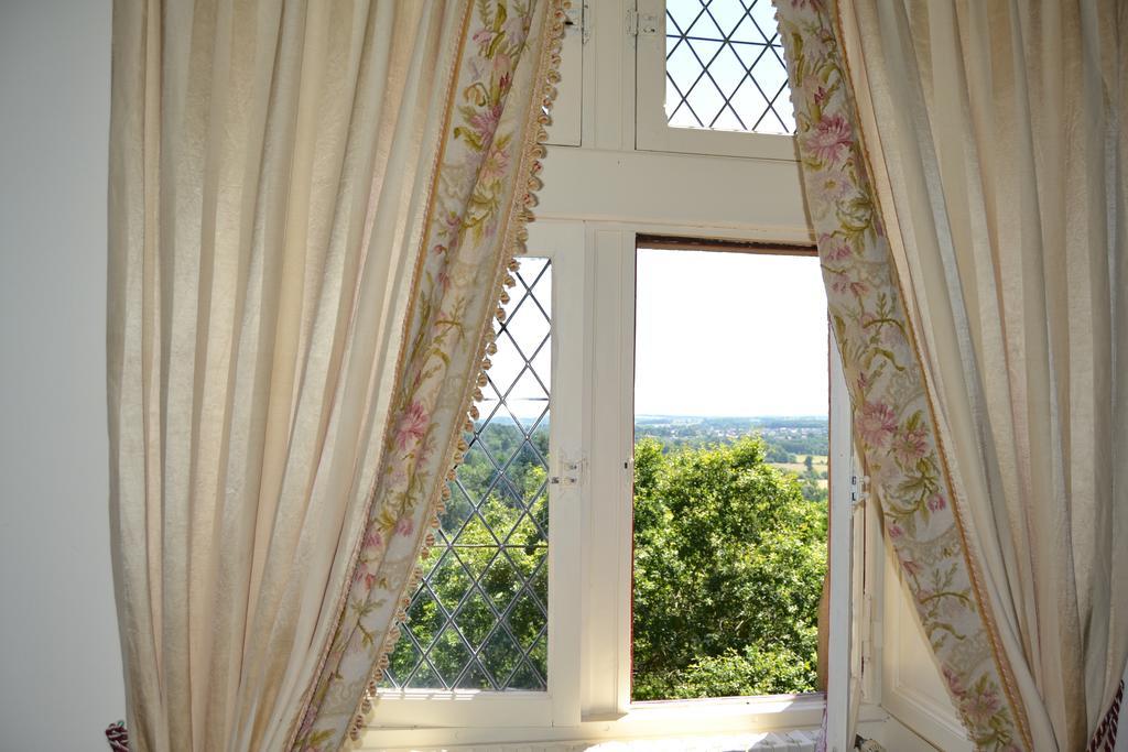 Vallon-en-Sully Chateau De Peufeilhoux מראה חיצוני תמונה